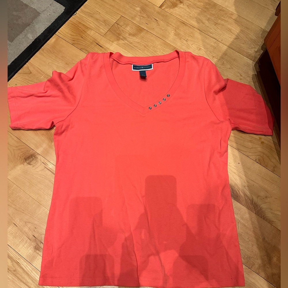 Coral tshirt